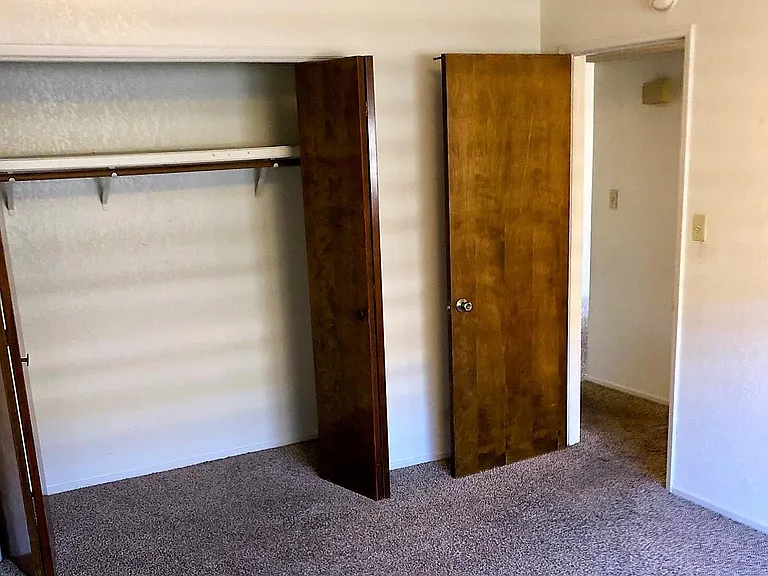 930 N Indiana St #1 — Photo 18