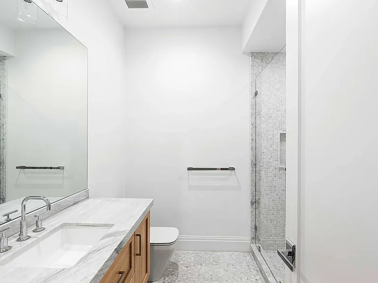 51 Arbutus Rd — Photo 34