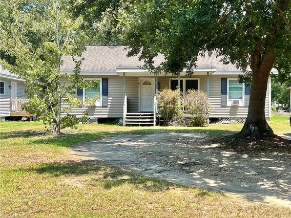 26055 E Chestnut St, Lacombe, LA 70445