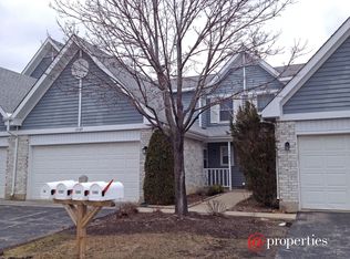 1397 Sherwood Ct, Gurnee, IL 60031
