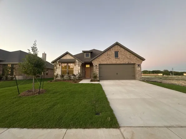 745 Stardust Dr, Anna, TX 75409