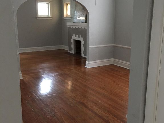 5th image of 7126 Dartmouth Ave Floor 2