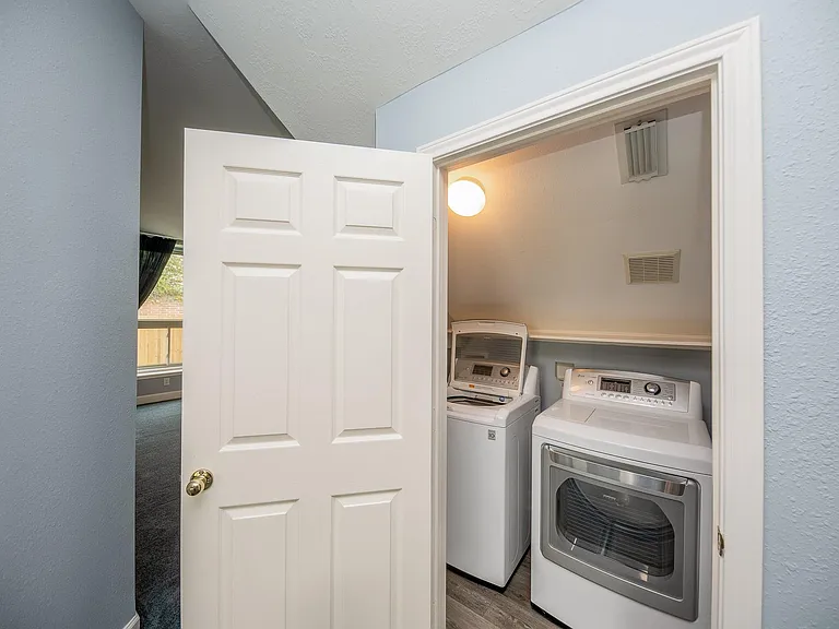 206 Cheswick Cir — Photo 29