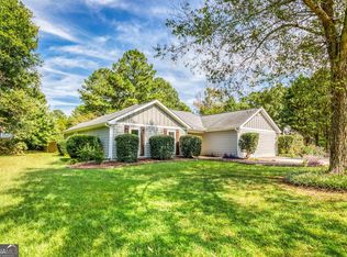 3635 Irvin Dr, Loganville, GA 30052