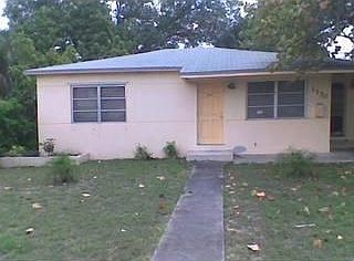 1st image of 1130 NE 137th St