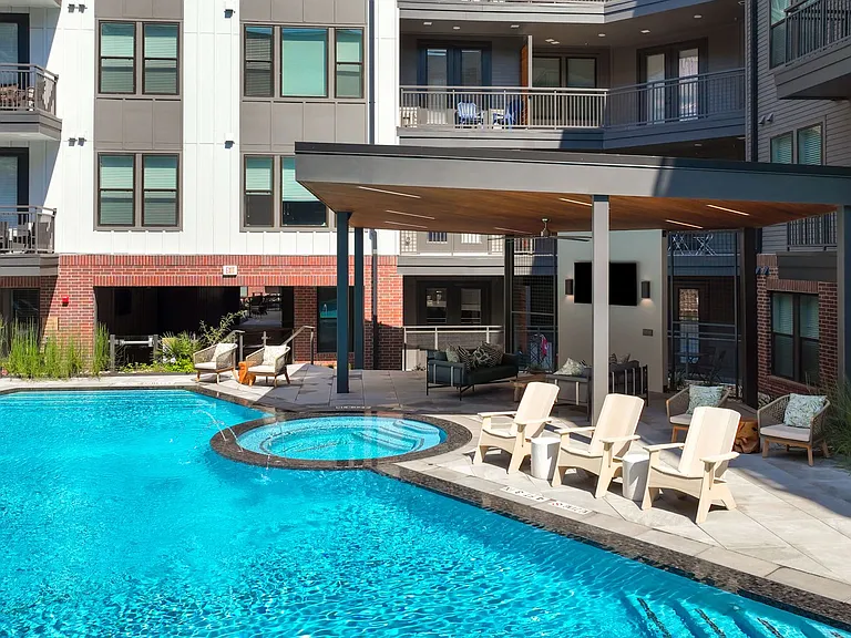 Troubadour Apartments — Photo 58
