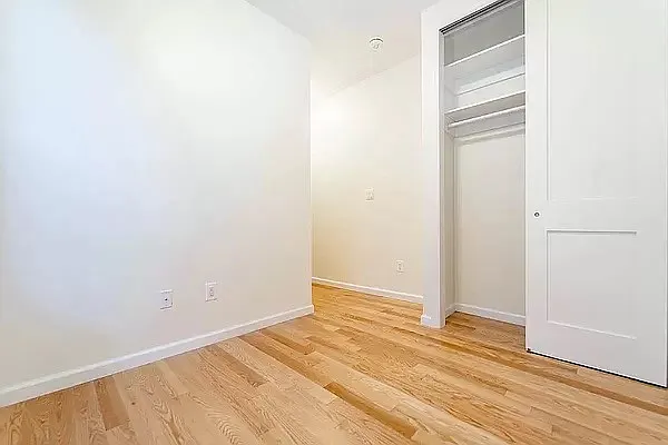 Rented by Modern Spaces | media 4