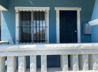 883 E 40th Pl, Los Angeles, CA 90011
