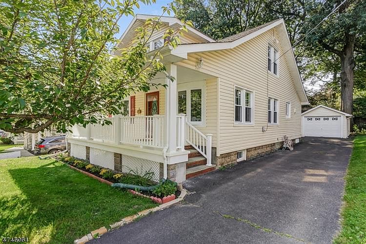 1st image of 27 Lincoln Ave