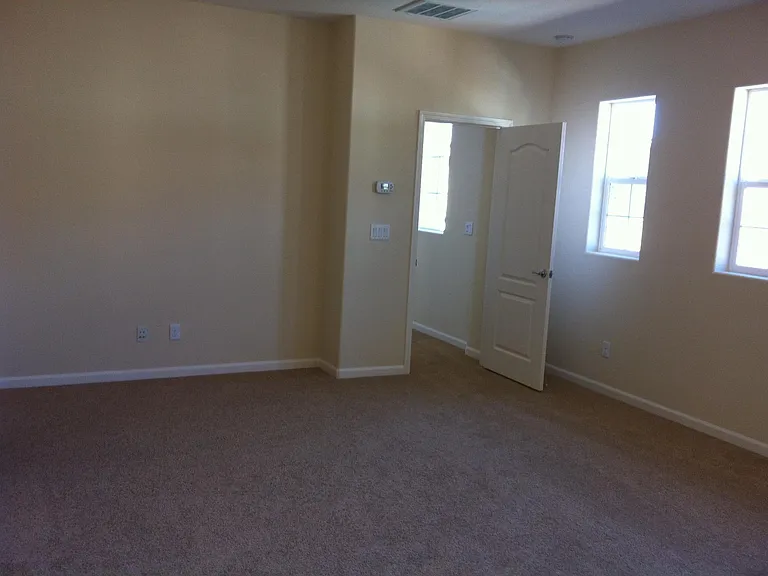 3312 Vittoria Loop — Photo 12