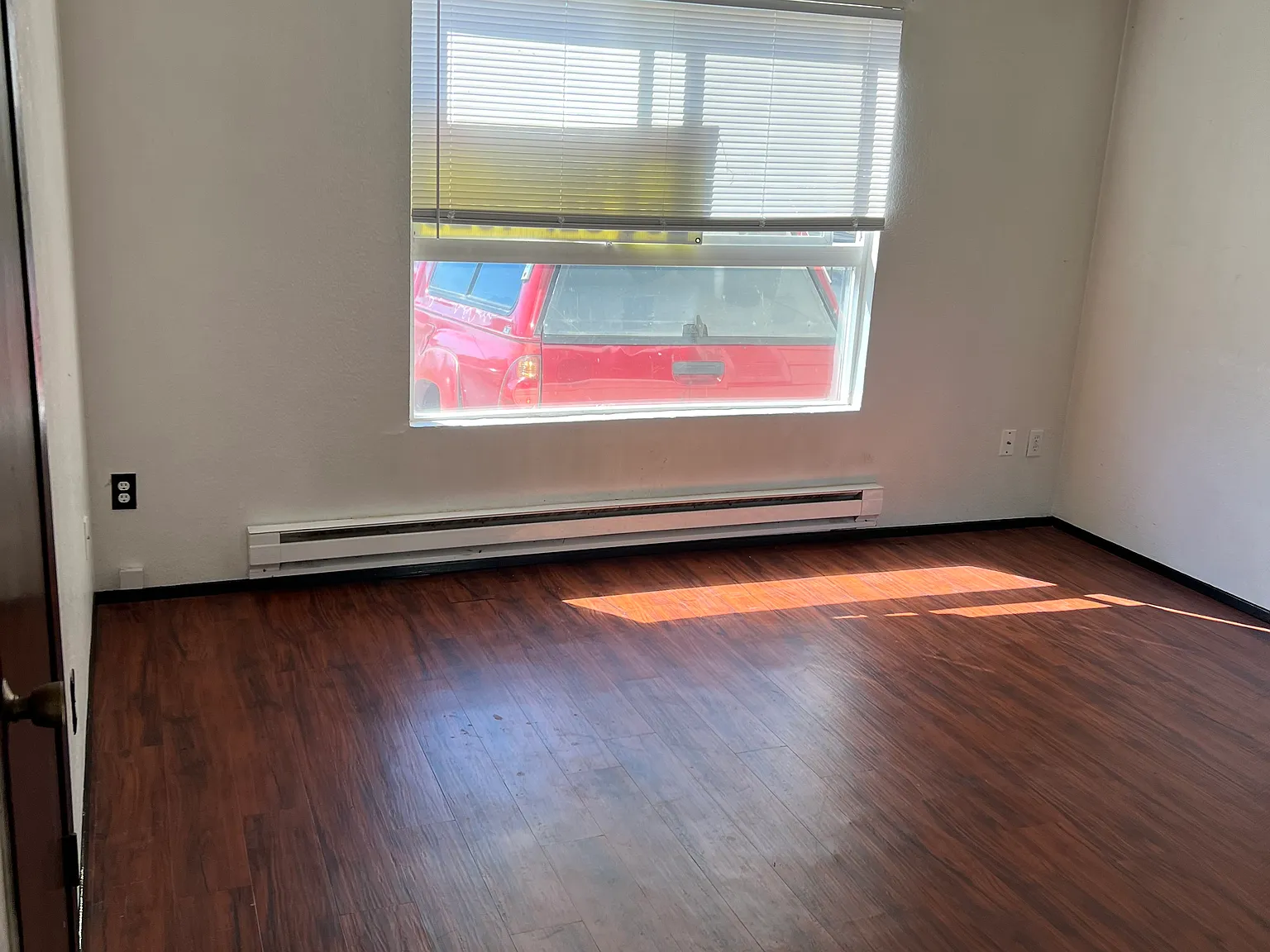 2 bed, 750 sqft, $1,600 — Photo 3