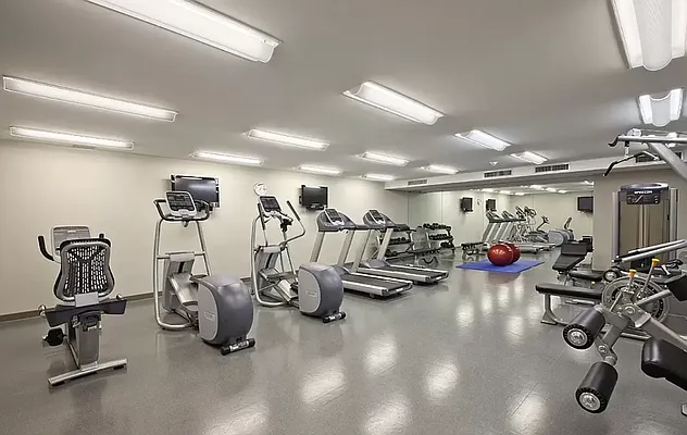 Rented by YKLL LLC | media 8