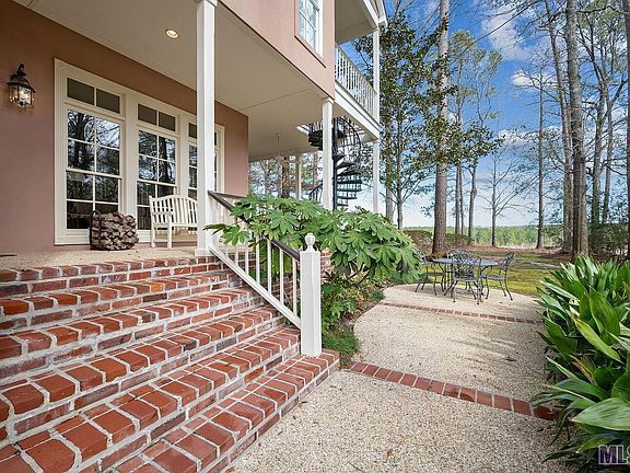 5th image of 5784 Creekside Ln