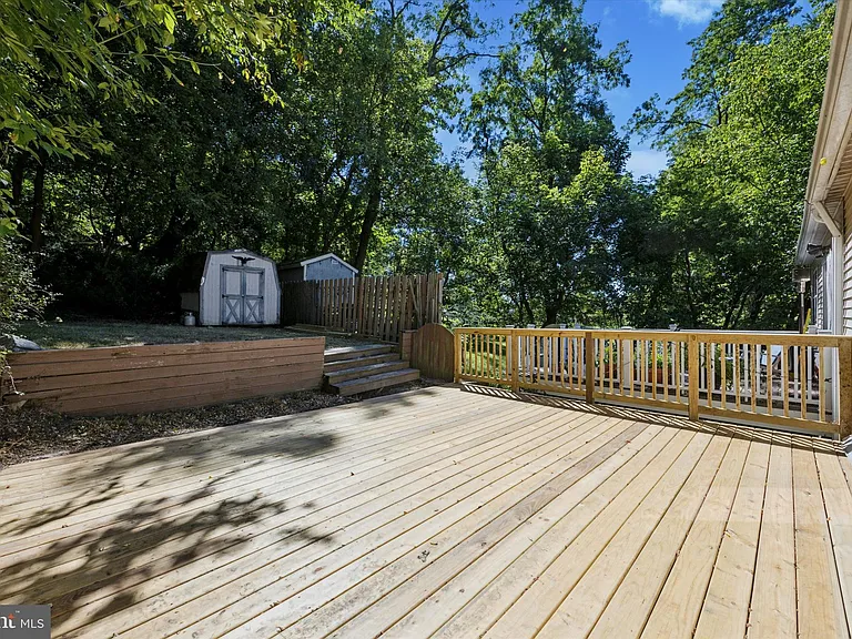 153 Parker Ave #B — Photo 2