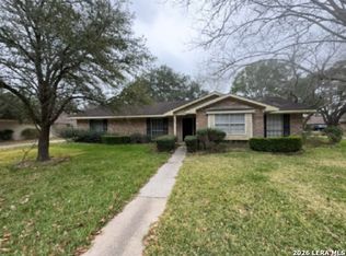 2301 Morning Dr, Baytown, TX 77520