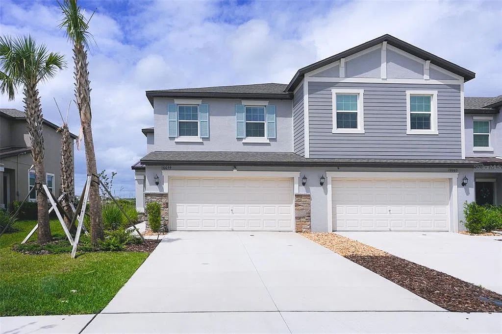 3 bed, 2.5 bath, 1801 sqft, $2,350 — Photo 2