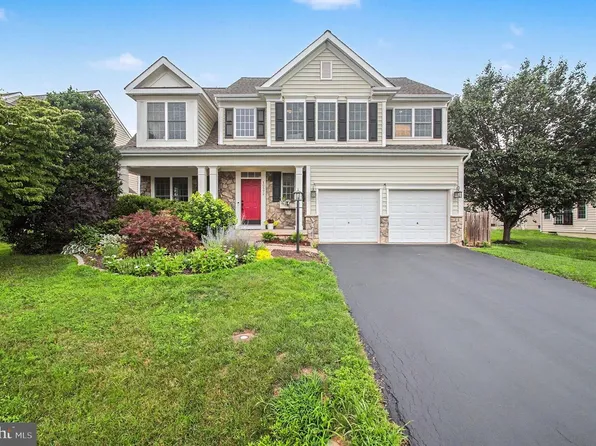 10592 Tattersall Dr, Manassas, VA 20112