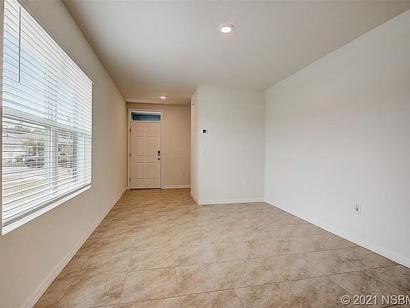 4th image of 203 Caryota Ct