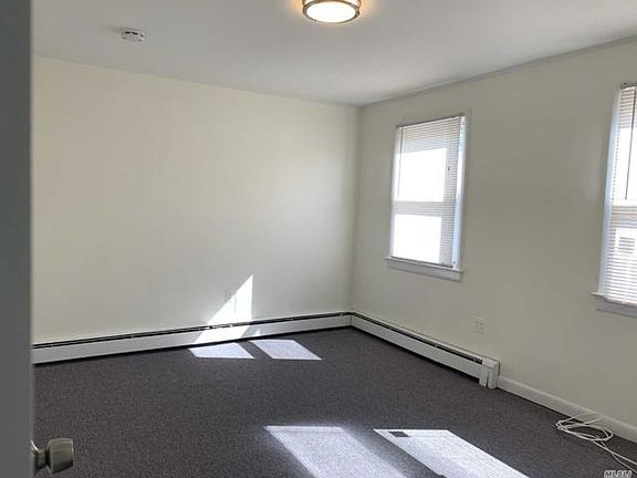 3rd image of 2085 Bellmore Ave