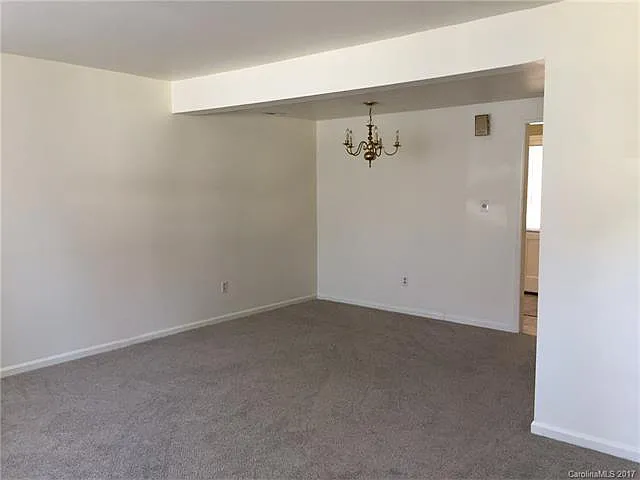 1239 Archdale Dr APT A photo 1