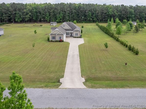 8220 Rivermist Ln, Linden, NC 28356