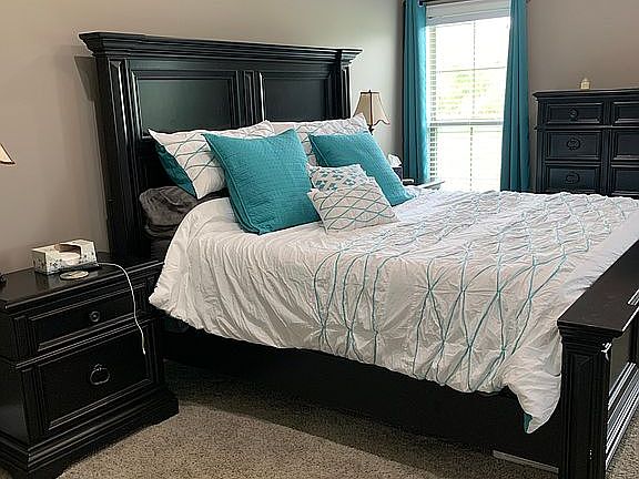 Master bedroom (bedroom 1)