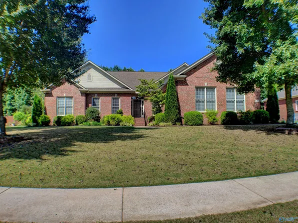 110 Alexandria Dr, Huntsville, AL 35806