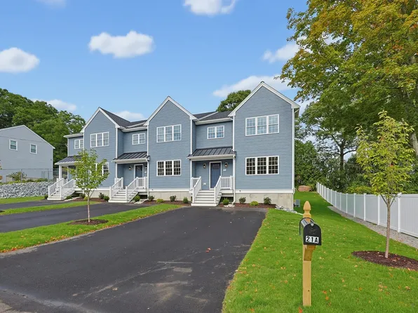 21 Dwinell Rd #A, Taunton, MA 02780