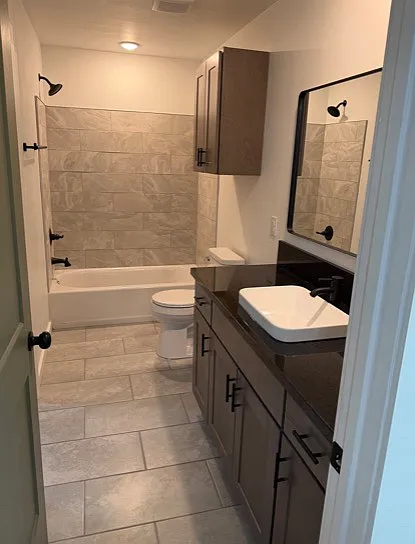 3 bed, 2.5 bath, $1,895 — Photo 2