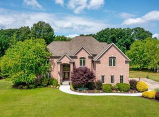 504 Langdon Dr, Gibsonia, PA 15044