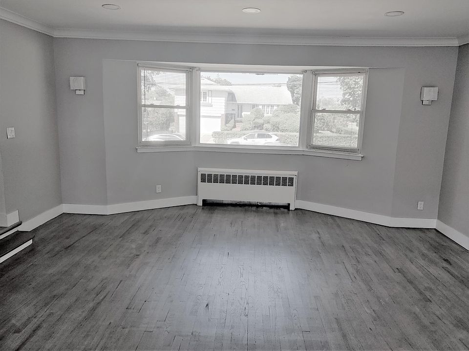 74 Polo Rd, Massapequa, NY 11758 Zillow