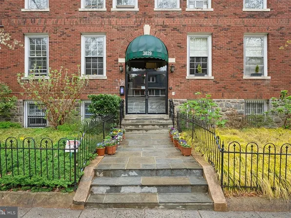 3039 Macomb St NW #3A, Washington, DC 20008