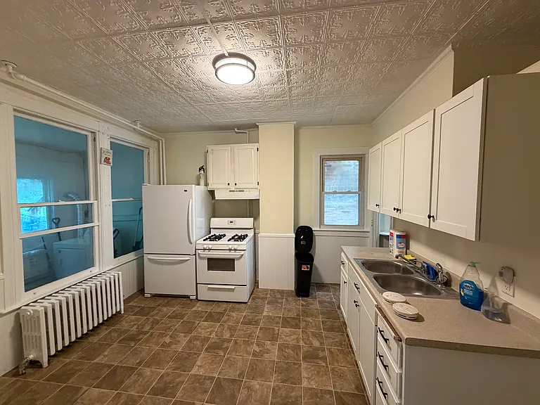 53 Oakwood Ave #A — Photo 7