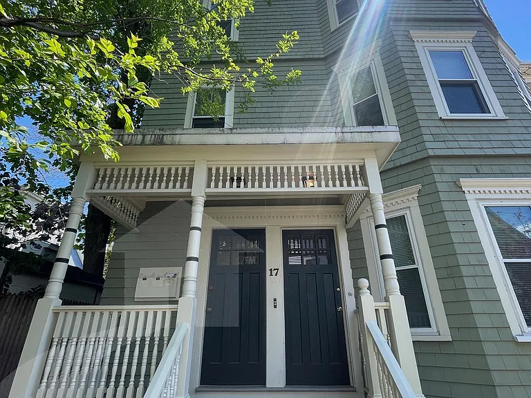 17 Belmont Sq #1 — Photo 15