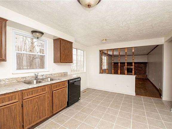 2nd image of 6906 Sutherland Ct