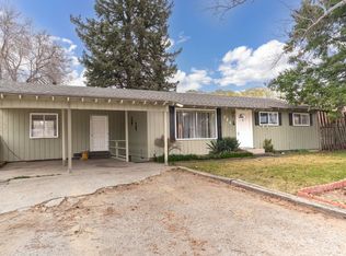 321 27th St NW, East Wenatchee, WA 98802