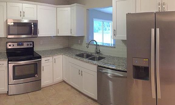 3rd image of 1107 Walker Cir W
