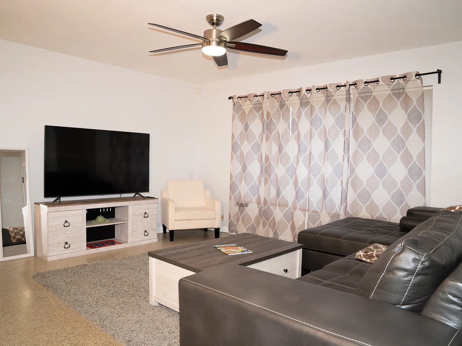 3465 NW 1st Ct — Photo 3