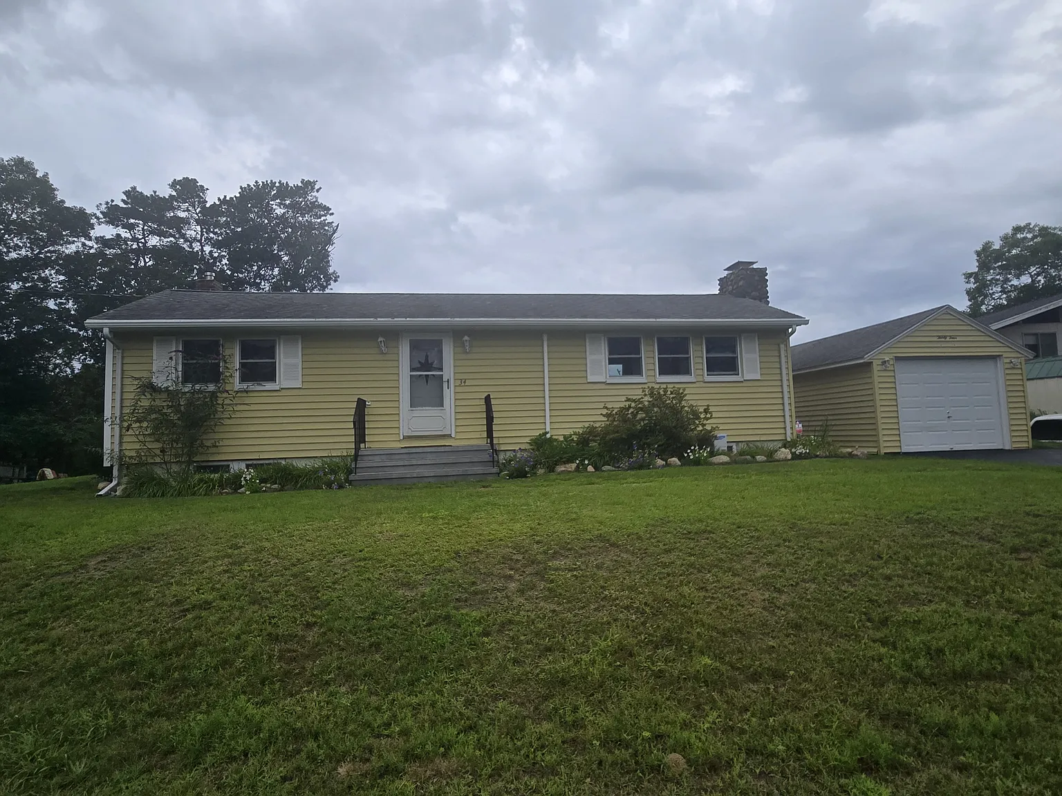2 bed, 936 sqft, $3,600 — Photo 2