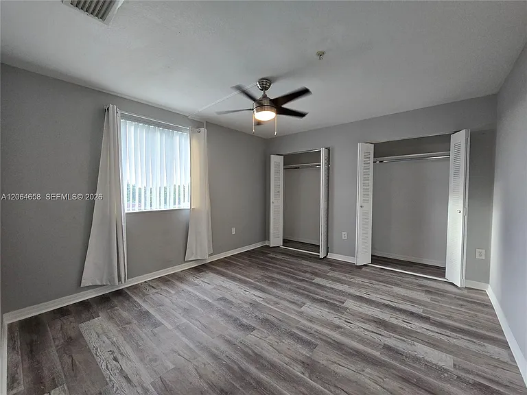 1627 NW 18th St #403 — Photo 8