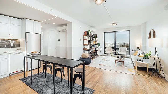 Rented by Nooklyn NYC LLC | media 31