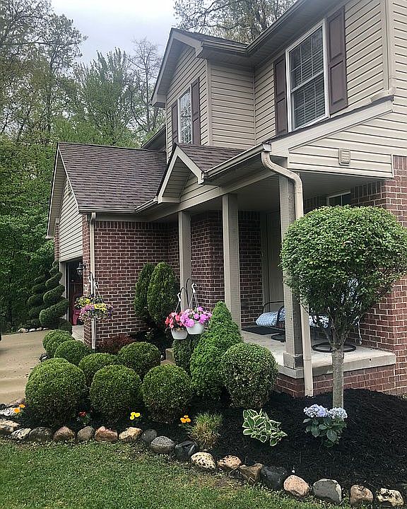 2nd image of 5992 N Dowling Rd