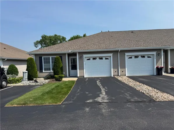 3808 Village Green Cir, Coventry, RI 02816