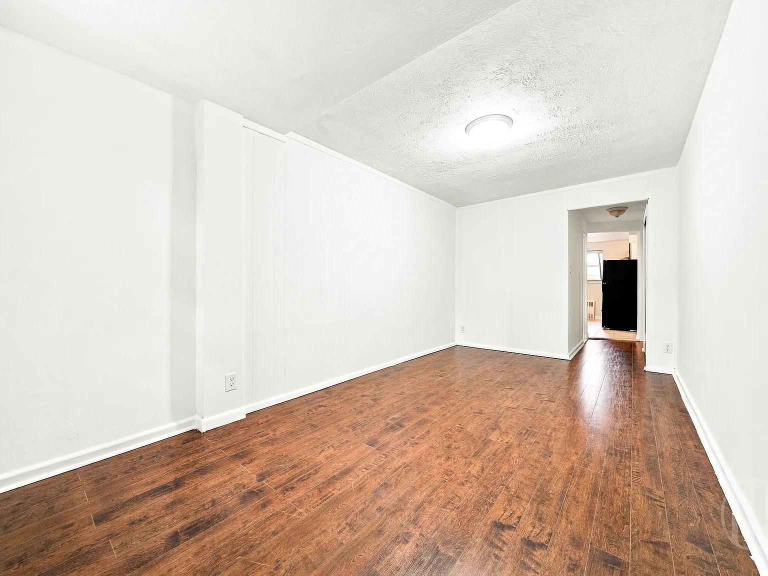 8876 17th Avenue — Photo 3
