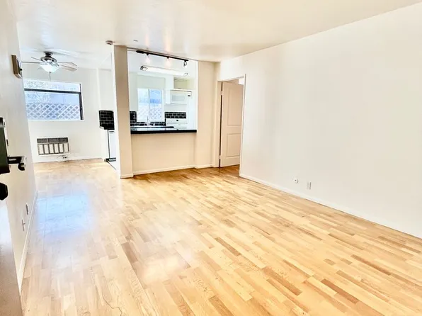 3142 Midway Dr, San Diego, CA