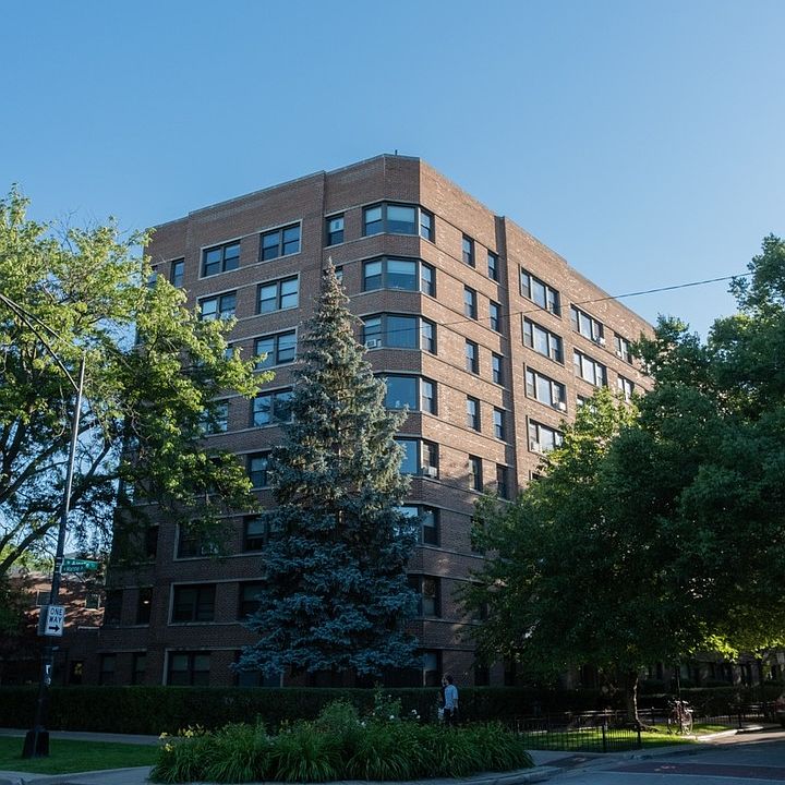 1st image of 4880 N Marine Dr APT 304