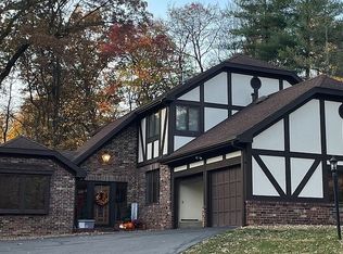 12428 Oak Gate Rd, Evansville, IN 47725