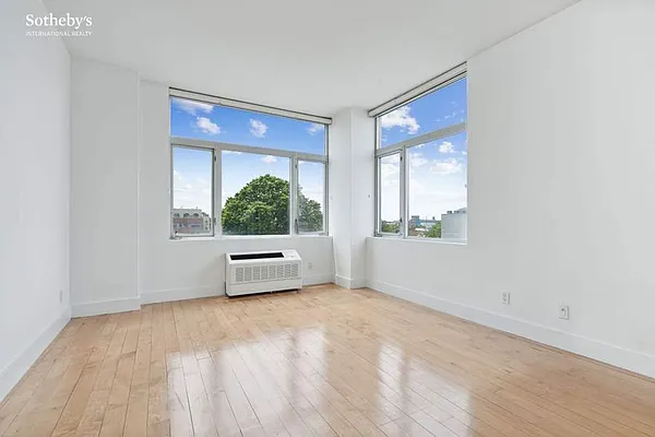 Rented by Sotheby's International Realty | media 4