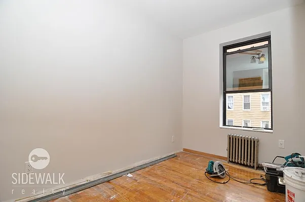 Rented by Sidewalk Realty LLC | media 25