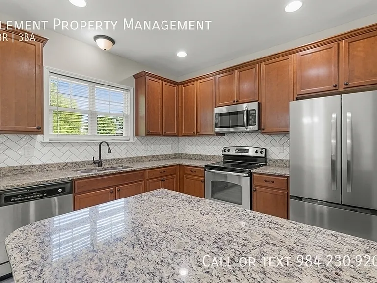 240 Quailwood Dr — Photo 13